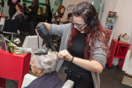 zobrist-intercoiffure-foehnen01_700x465px